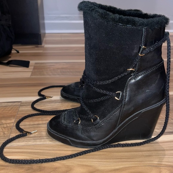 Michael Kors Shearling Sheep Fur And Leather Upper Sole,Wedge Heel Women Booties - Picture 2 of 8